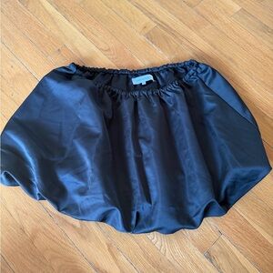 WeWoreWhat Black Circle Skirt with Elastic Waist